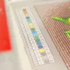 Diamond Painting ohne Rahmen - Verwaltung der Elemente mit holografischen Strasssteinen (AB) ©Niki Agrua